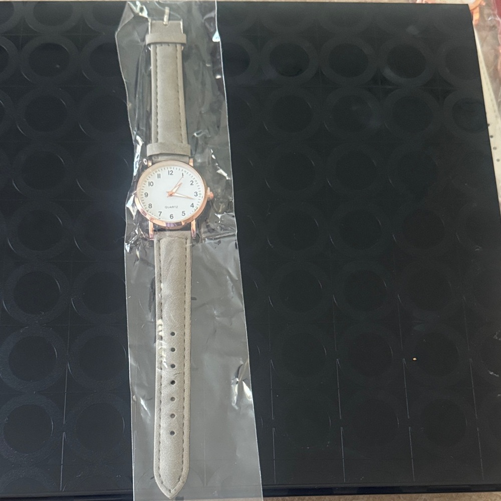 Elegant Women's Watch with Gray Strap